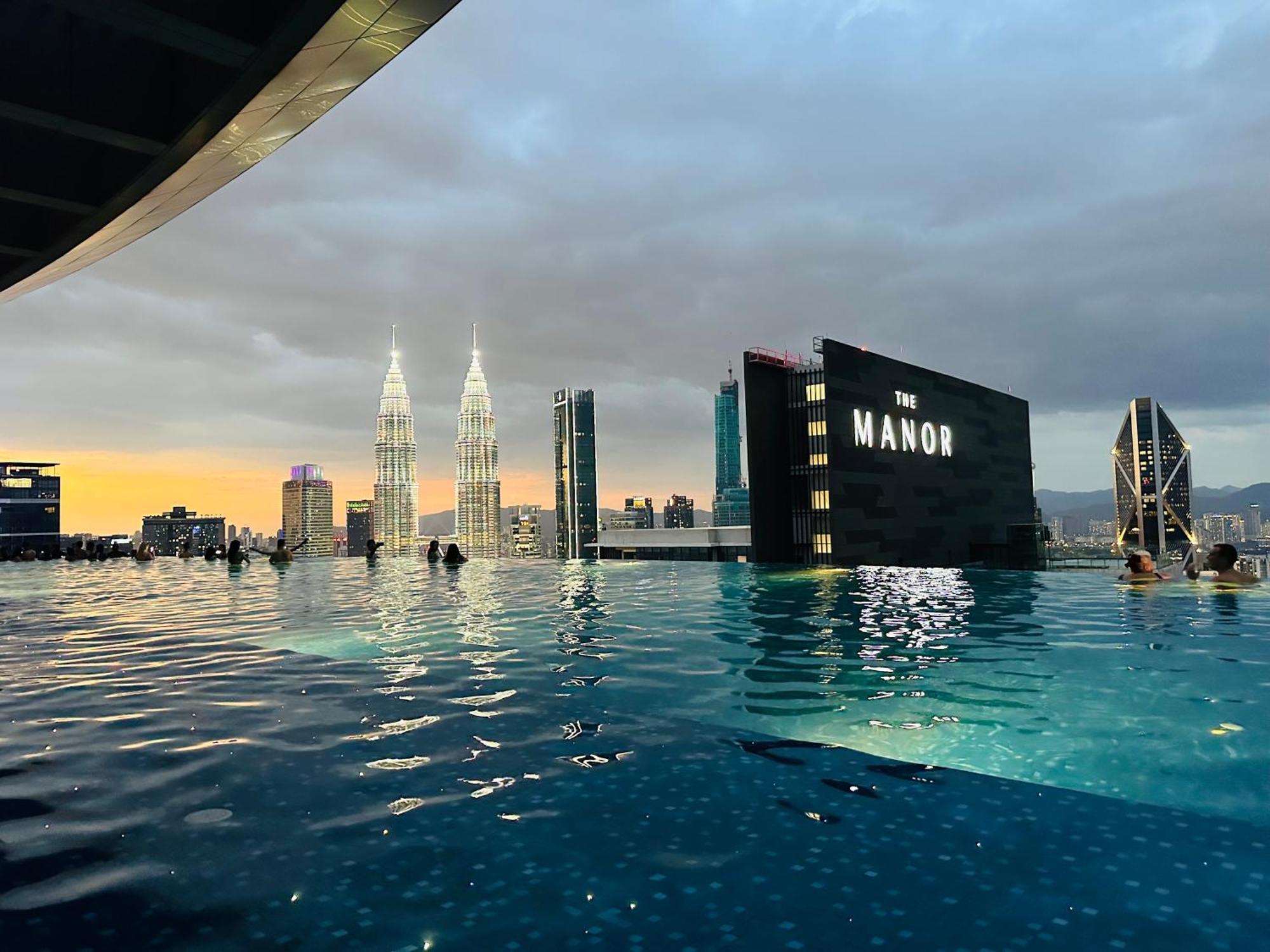 Crystal Suite At Eaton Klcc Kuala Lumpur Exteriör bild