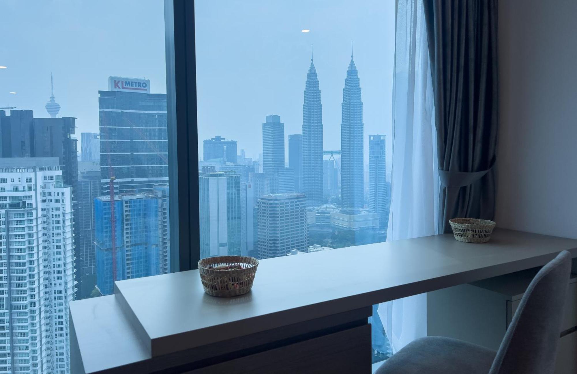 Crystal Suite At Eaton Klcc Kuala Lumpur Exteriör bild